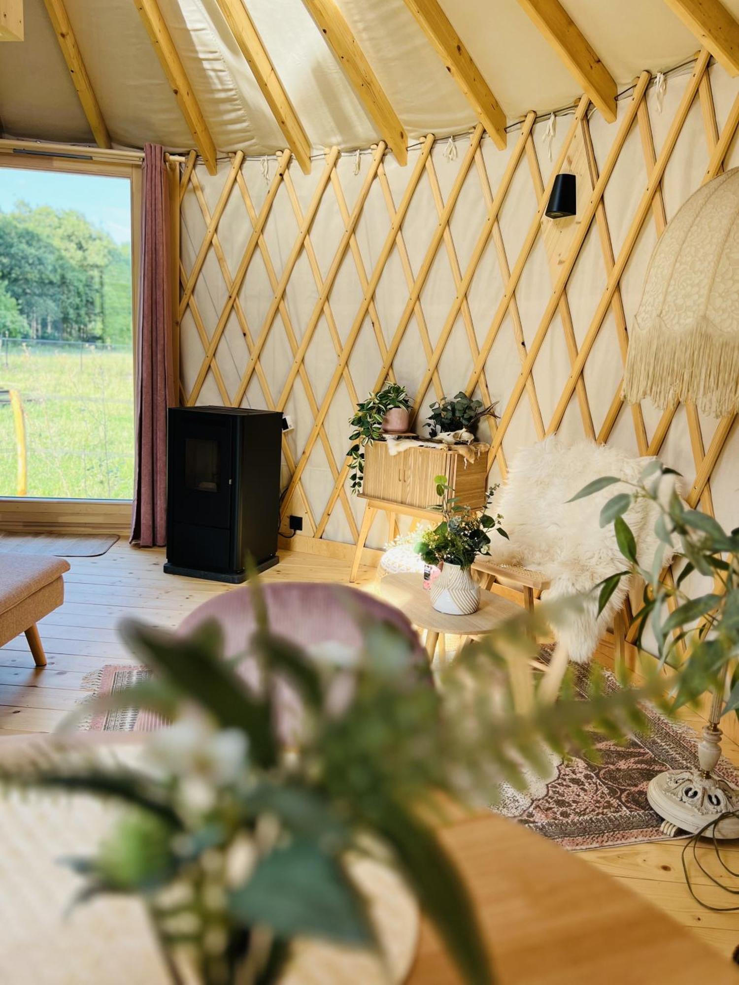 Magnolia Hoeve - Unieke Bestemming Voor Paardenliefhebbers En Bijzondere Overnachtingen In De Natuur Ledeacker Ngoại thất bức ảnh