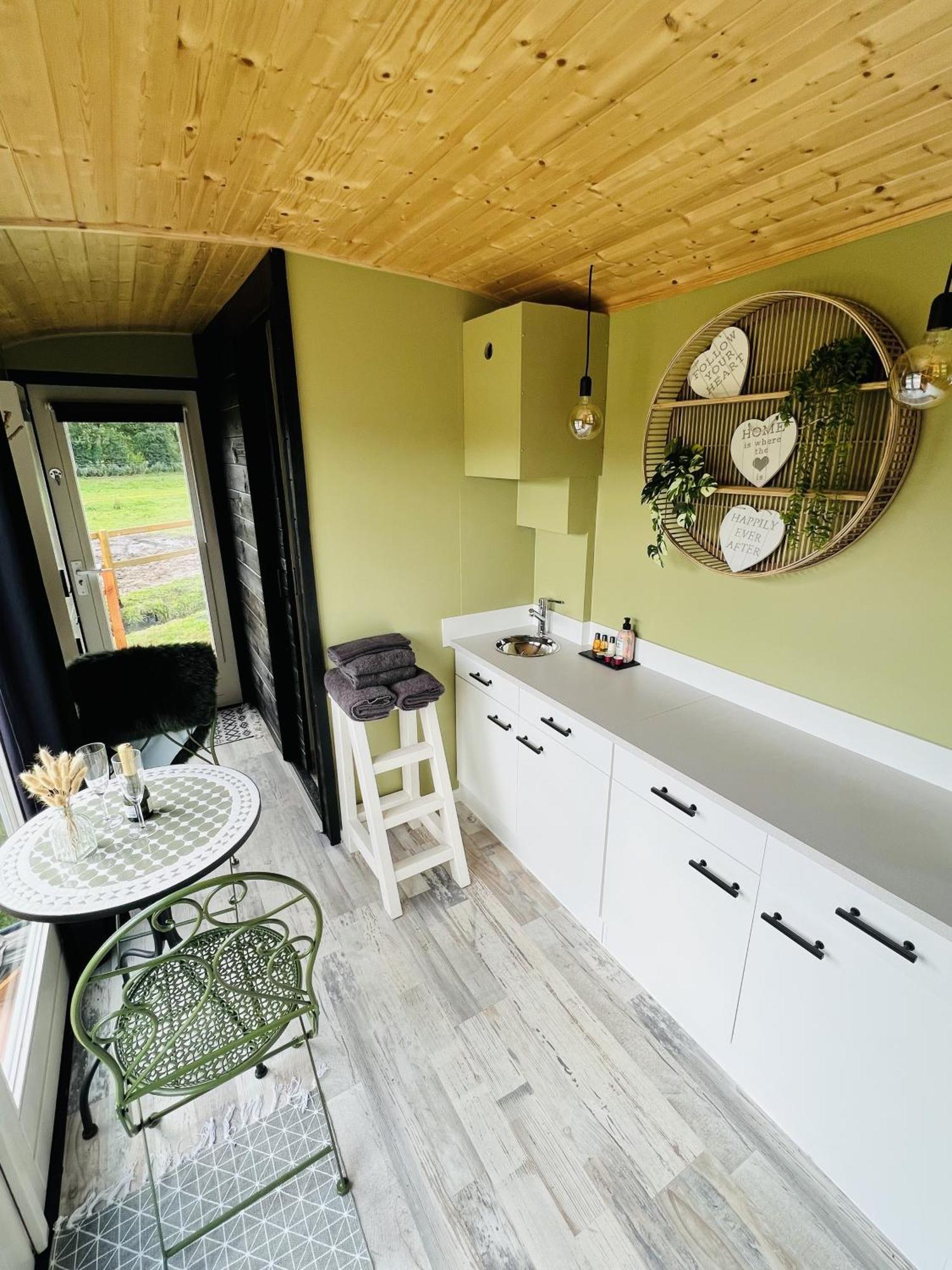 Magnolia Hoeve - Unieke Bestemming Voor Paardenliefhebbers En Bijzondere Overnachtingen In De Natuur Ledeacker Ngoại thất bức ảnh
