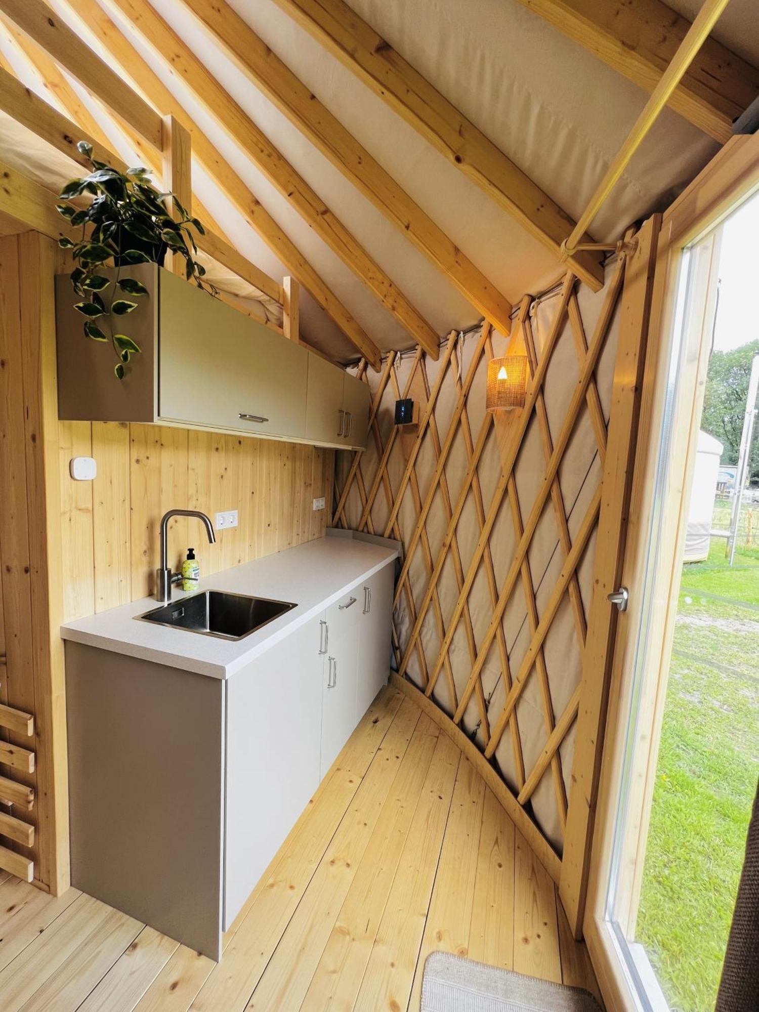 Magnolia Hoeve - Unieke Bestemming Voor Paardenliefhebbers En Bijzondere Overnachtingen In De Natuur Ledeacker Ngoại thất bức ảnh